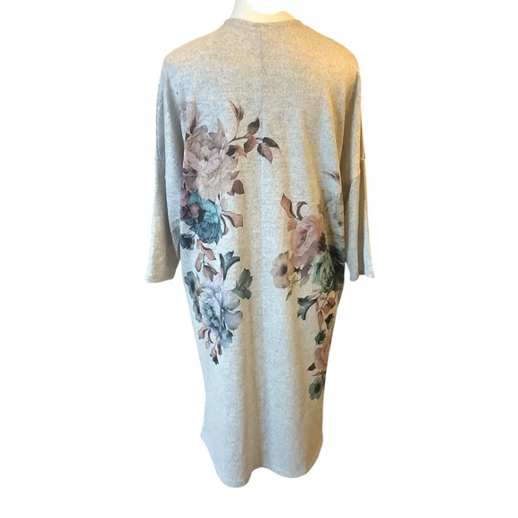 LIVE IN THE MOMENT FLORAL PRINT OPEN CARDIGAN/ 3/4 SLEEVE/ Size M - Picture 4 of 11